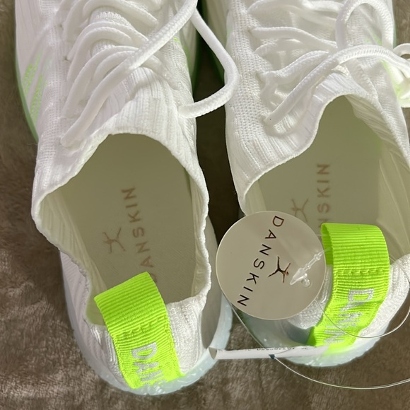 Danskin new sneakers, size 7 1/2 - Picture 5 of 6